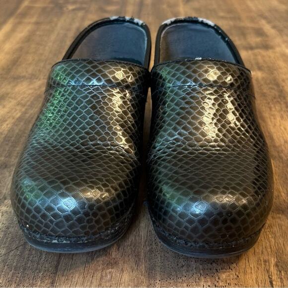 Dansko Clog Professional XP Leather Slip-On Shoe Snakeskin Gray Women's Size 39 - Picture 3 of 9